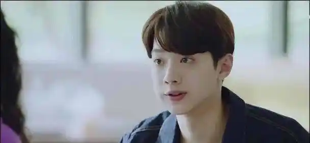 初恋那件小事:比吻戏更动心的,是赖冠霖的害羞,赵今麦赚了!