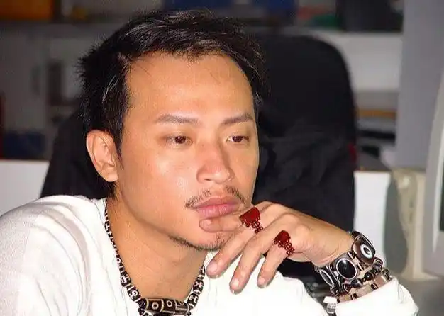 陈志朋参加聚会被一算命大师拦住你不适合走这一行不会火的