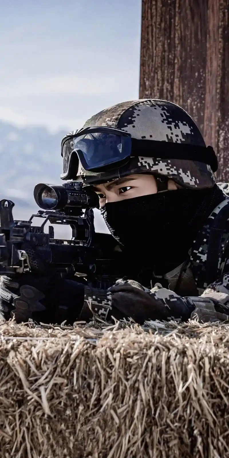 特战荣耀 杨洋军装高清壁纸来一波. #高清壁纸#我要上热门 - 抖音