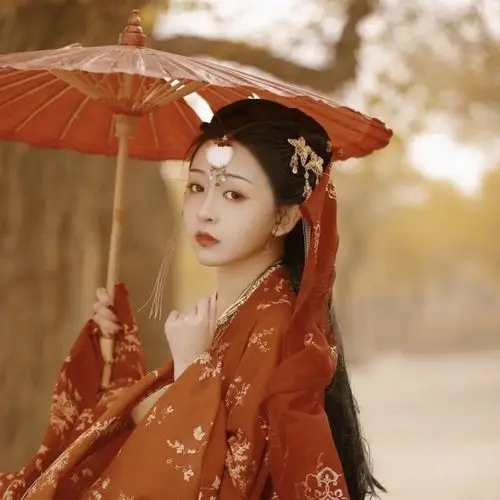 油伞难遮盛世美颜,冷酷绝美古风红衣女子唯美头像图片-女生头像