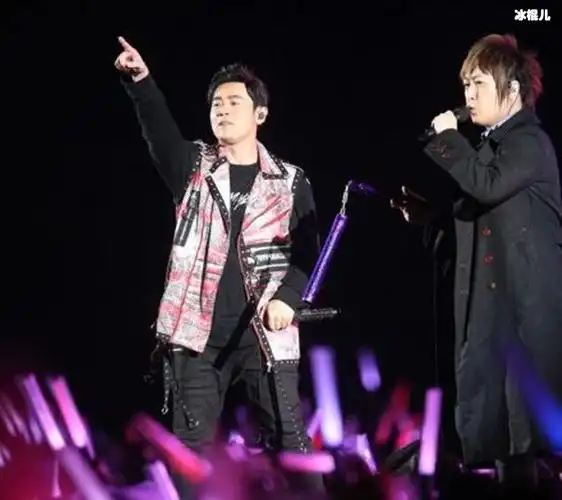 周杰伦难辨真假阿信发私信询问真假