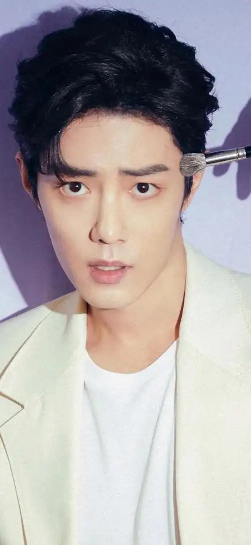 肖战一眼就惊艳的照片——肖战惊艳美图100张无水印横图-天晟网