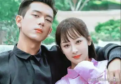 电视剧《国色芳华》惊喜官宣了主演阵容,杨紫饰演女主何惟芳 ,李现