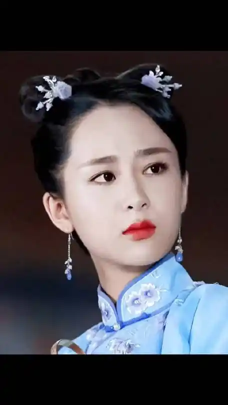 龙珠传奇李易欢  惊鸿一瞥 杨紫