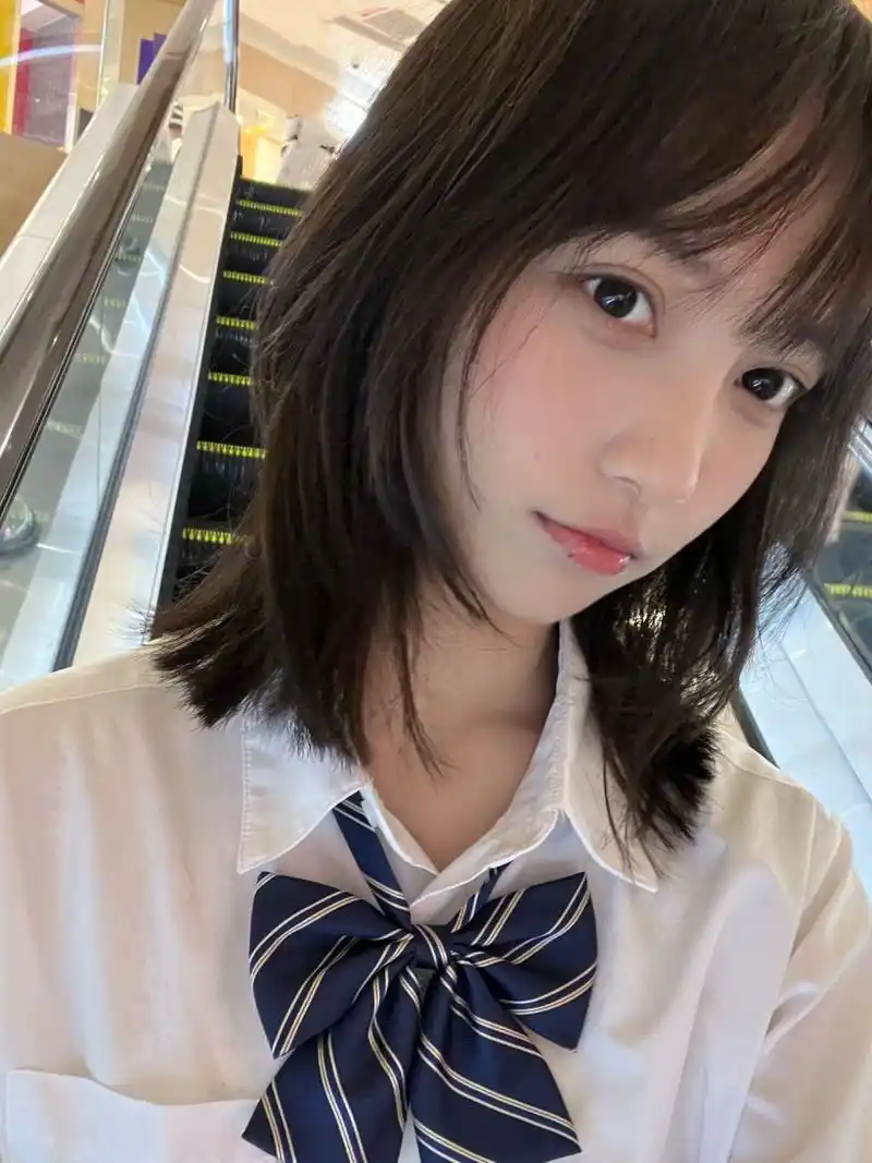 人生第二次剪短发 第一次剪波波头是在小学的时候了