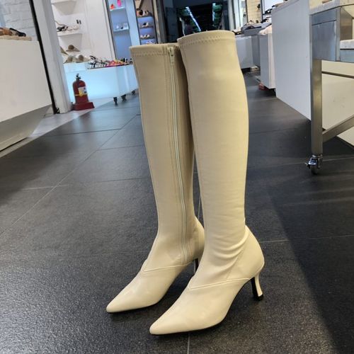 韩国东大门代购女鞋2020秋冬欧美尖头机车靴白色长靴高跟高筒靴