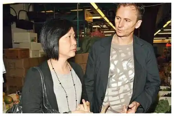 河国荣:妻子离世悲痛,曾演过300部剧,不幸烧炭自杀