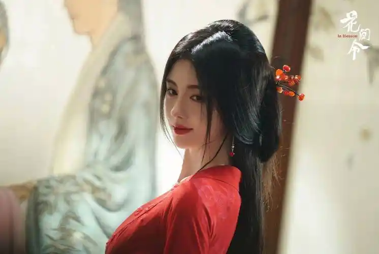 鞠婧祎《花间令》古装造型好绝!网友:终于找回仙侠感了