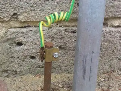 隔离电源的地线怎么接_漂亮女人街