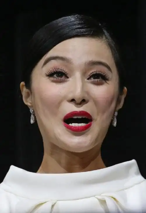 一手好牌打得稀烂,这仨女星不作不会死,马蓉和范冰冰及李小璐!