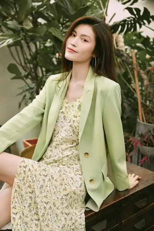 何穗x eifini伊芙丽 春夏大片