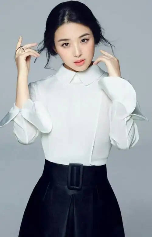 那一年,16岁少女张含韵凭借一首歌,红遍大街小巷,小孩都能哼上那么一