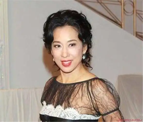 朱玲玲为什么命那么好 朱玲玲的老公是谁两任都不简单