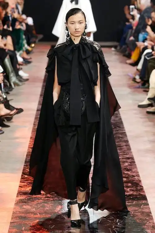 2020秋冬巴黎时装周 elie saab 秀