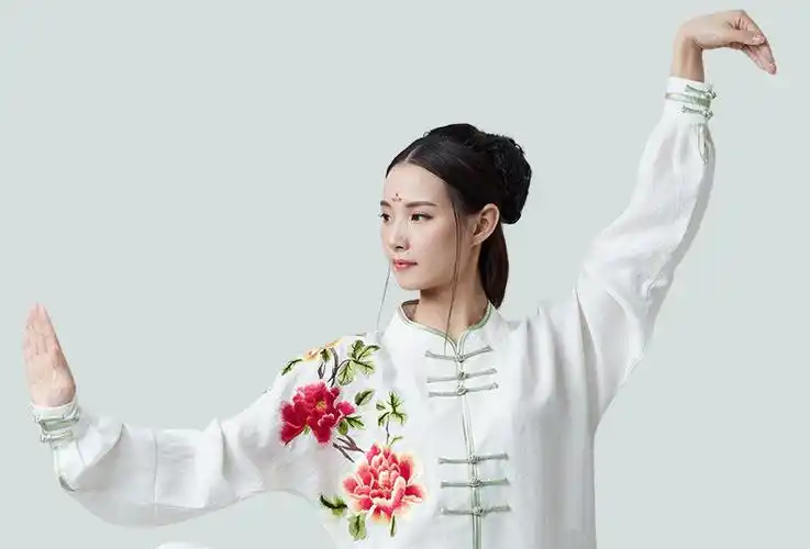 太极服女棉麻春秋季练功服中年长袖太极拳服装花开富贵刺绣表演服_7折