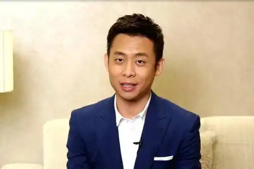 中国话剧金狮奖,金鸡奖,白玉兰奖最佳男主角奖,年度最佳剧集男演员奖