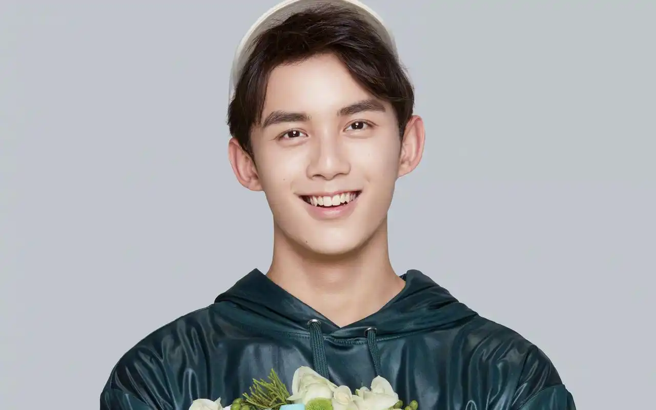 小鲜肉吴磊时尚写真高清电脑壁纸高清大图预览1920x1200_大陆明星下载