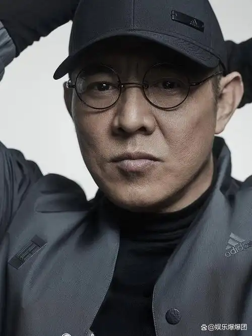 李连杰的人生哲学:一切从简,不立碑不办丧事!