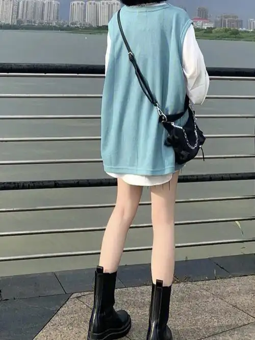 本身刷-酸就是软化角质的可以把身上堆积的老废角质清理掉然后皮肤就