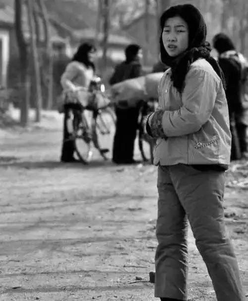 70年代农村老照片那时的农村天很蓝人们很淳朴回忆很美好