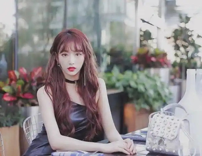 马伯骞女朋友疑与富二代马伯骞同游日本