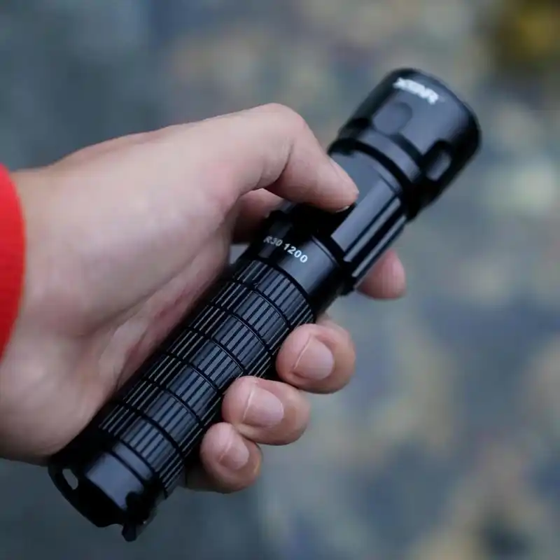 手机伴侣,不止照明!秀气的xtar r30运动手电筒能力猛增40%