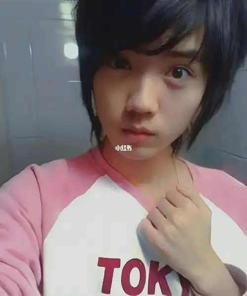 中学时期的鹿晗