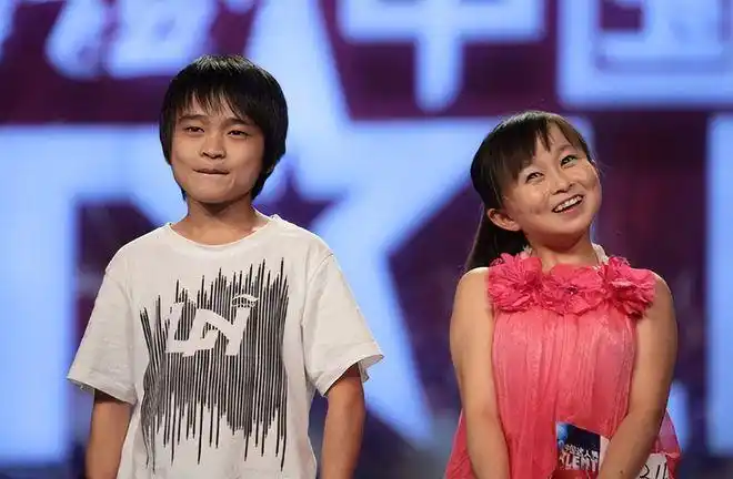 袖珍人朱洁恋上高128厘米的秦学士,小人国的爱情,有欢笑有泪水|演员