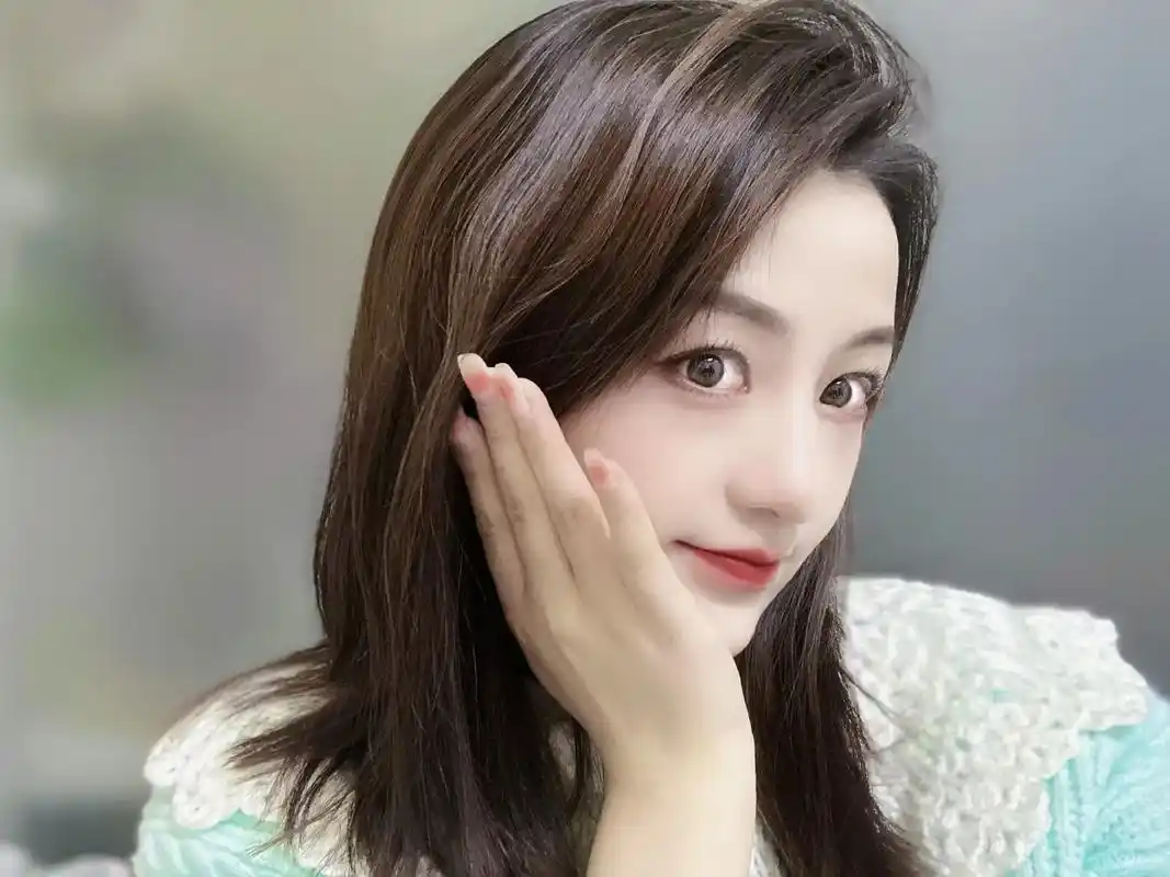 没有避风港的孩子是不期待回家的#分享照片 #普通女孩 - 抖音