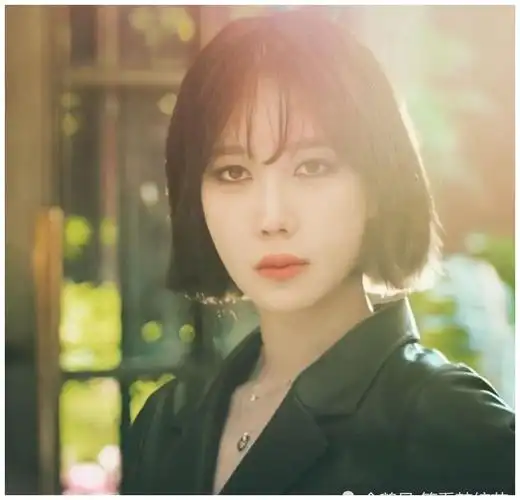 顶楼2李智雅以罗爱乔角色回归浓妆短发的破格变身