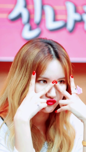 exid [ 安孝真 ]°le 禁二传二改抱图点赞