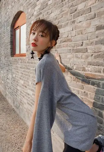 原创 梦昕薇时尚生活 昨天 我要分享 模特出身的孙耀琦,不仅可爱又