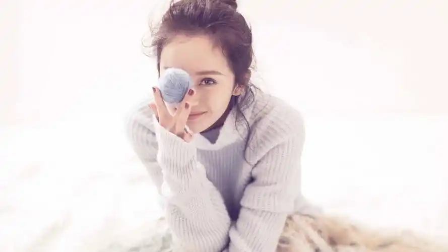 21m上传时间:2020-06-16壁纸标签:杨幂写真冬日明星风尚壁纸封面图