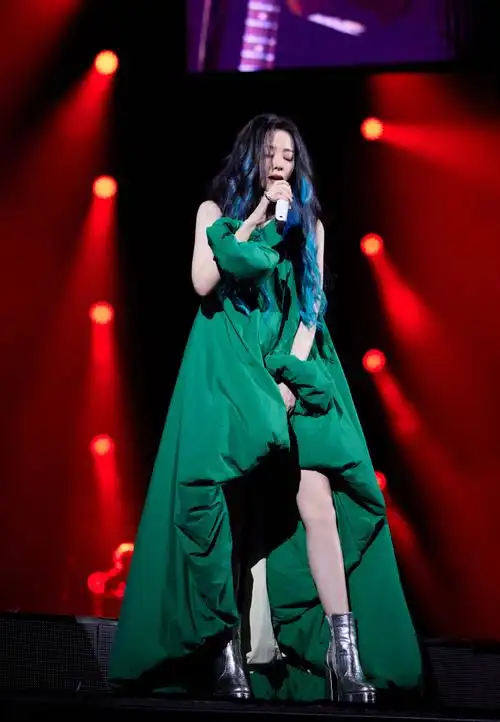 光2023巡回演唱会##张靓颖遥遥领先了##张靓颖广寒宫唱冷门歌曲