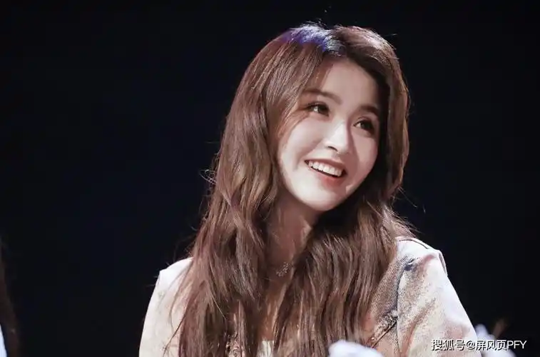 原创金子涵cosmo个人首封,风格多变受欢迎,止步前九资源不输the9