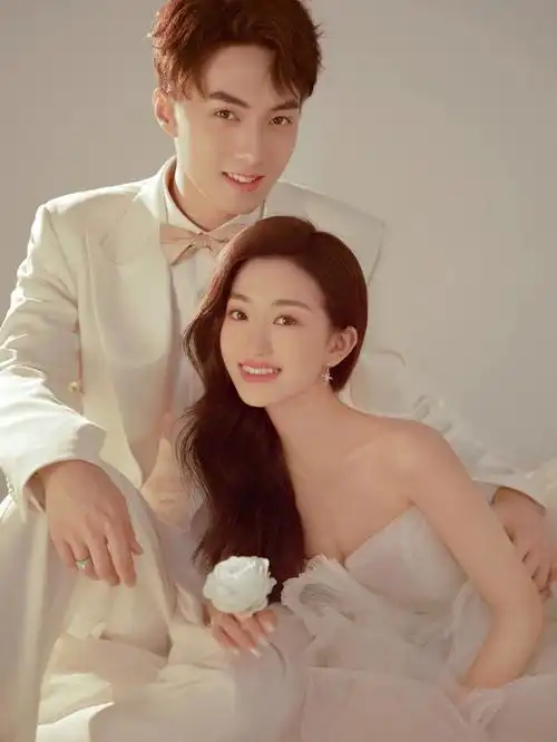 听着男孩子一定要带女朋友拍这样的婚纱照