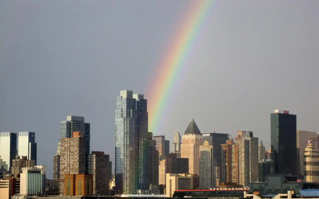 绚丽唯美的彩虹图片高清壁纸