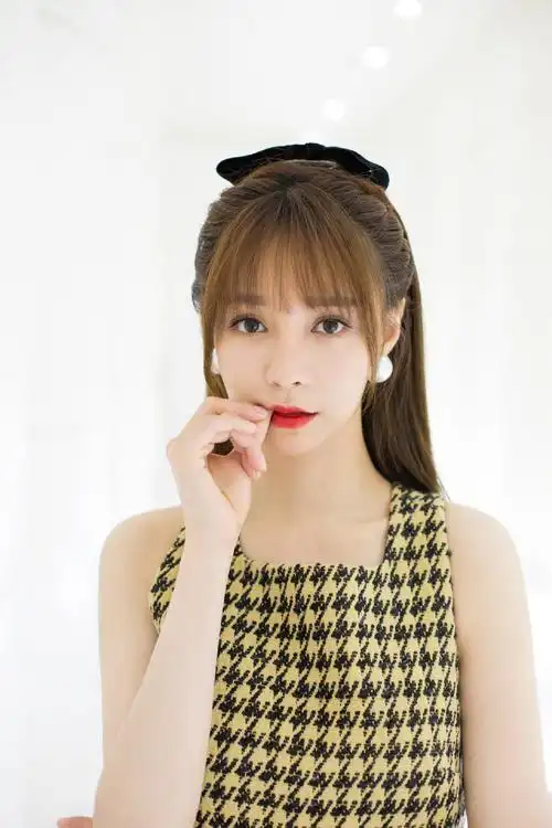 沈梦辰格子裙甜美写真图片79