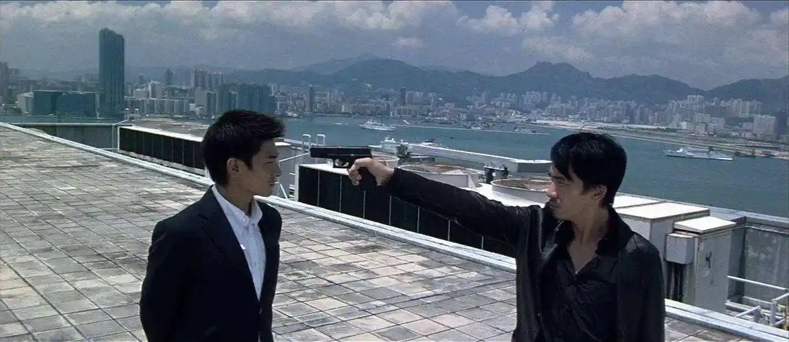 朱茵眨眼,发哥点烟,星爷落泪,中国电影史上无法超越的8个镜头