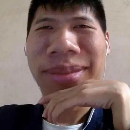 万年丑男:"成为网红一定要整成蛇精脸?