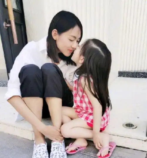 回顾世界小姐张梓琳37岁生二胎不嫁豪门嫁爱情