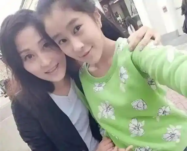 回顾杨海润爸爸是杨子妈妈是陶虹我是毕业于哈佛大学高材生