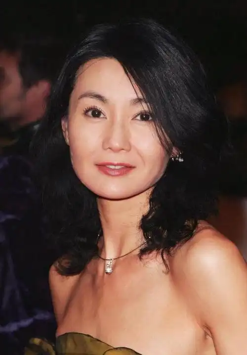 这3位女明星,个个貌美如花,却被骗财又骗色,真是遇人不淑