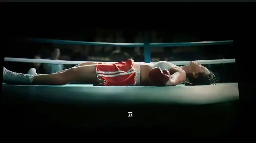 贾玲首度公开瘦身成果,瘦出下颚线瘦出腹肌_减肥_对手_拳击手