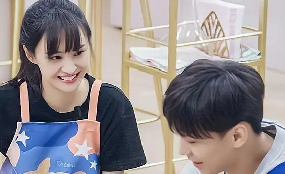 张恒直言郑爽忘不了张翰(郑爽委屈落泪,张恒不哄还提起张翰,郑爽终于