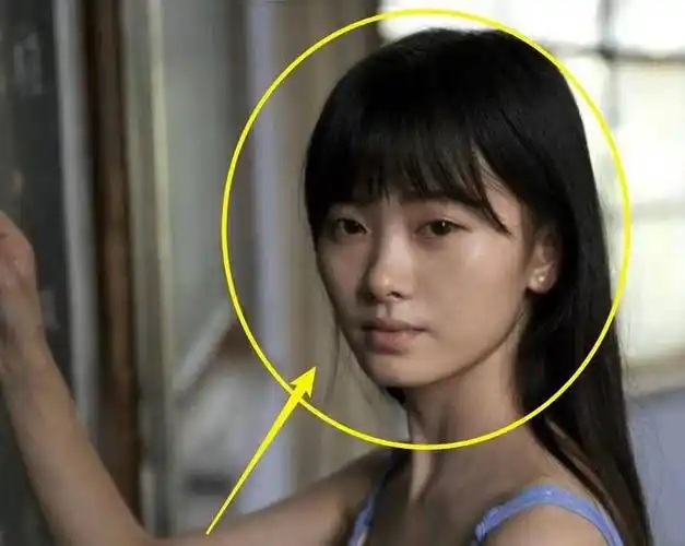 鞠婧祎自女团出道后就一直备受争议,不管是身高还是颜值,都被大家吐槽