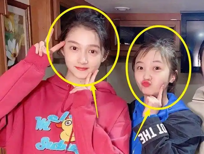 林妙可探班关晓彤,虽然两人如今人气差距明显,友谊一直很好_朋友_因为