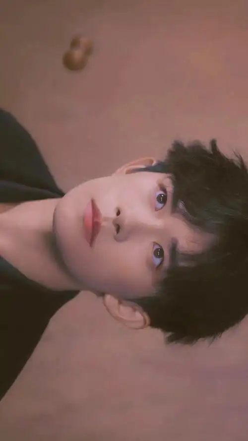 壁纸/锁屏/聊天背景 易烊千玺