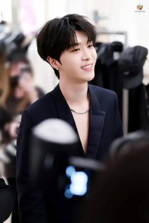 #纪梵希品牌代言人 范丞丞#