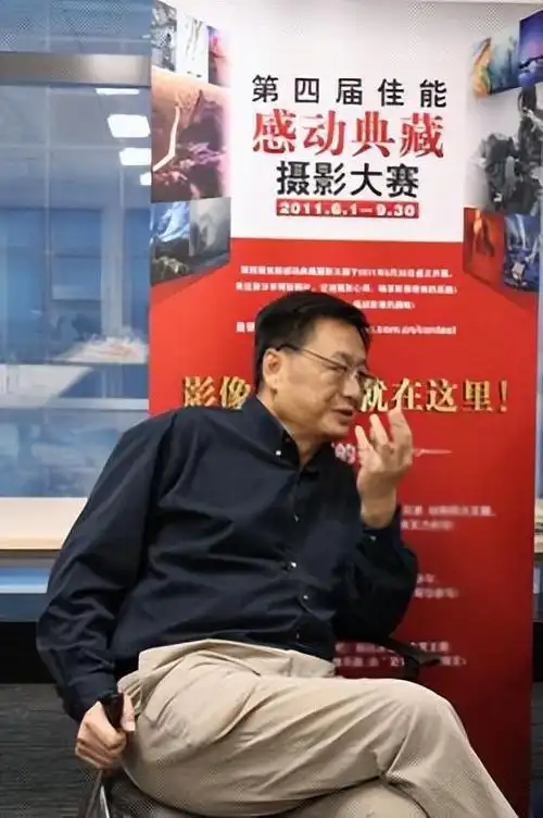 回顾王文澜:与倪萍离婚,弃生病儿子,被骂18年,今70岁一人生活